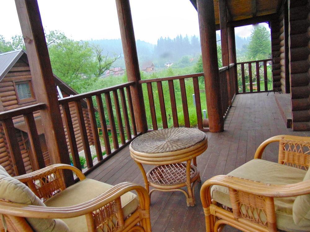 Klen Hotel Mykulytschyn Exterior foto