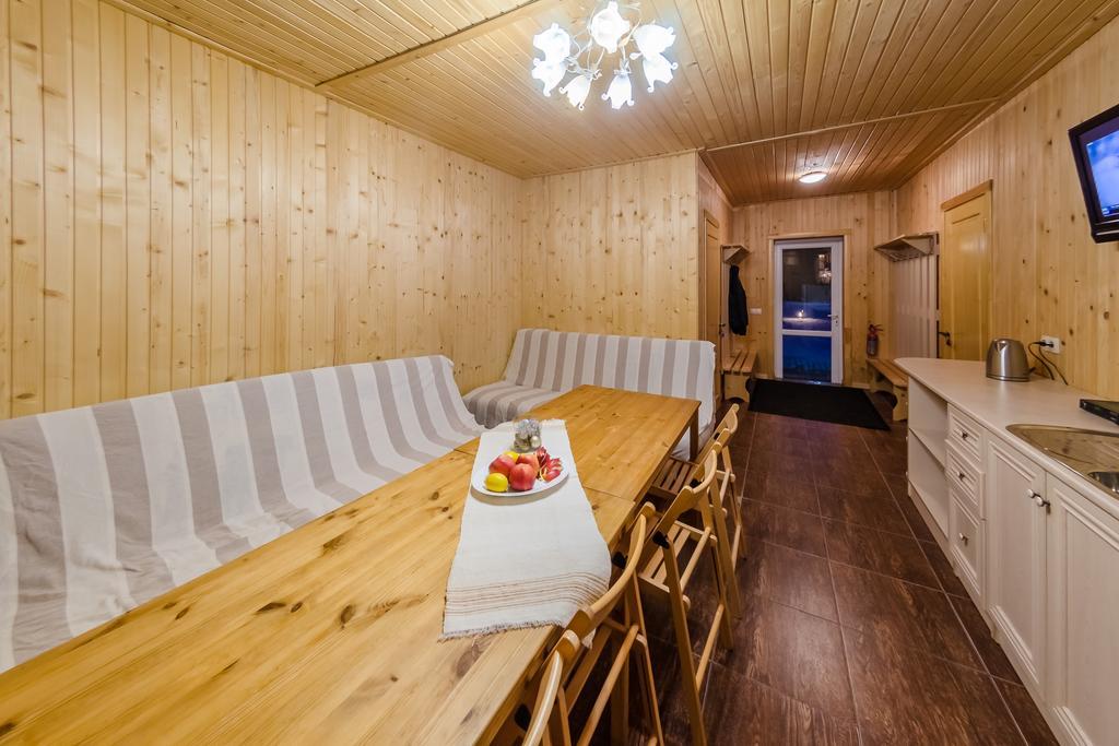 Klen Hotel Mykulytschyn Zimmer foto